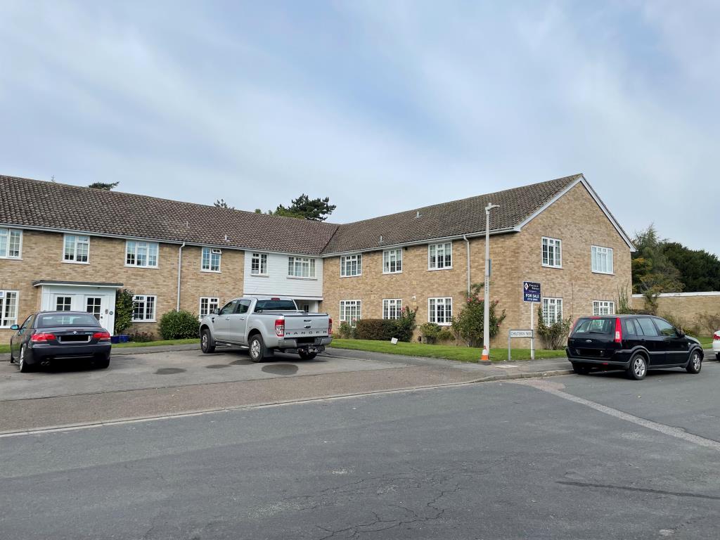 Lot: 4 - WELL PRESENTED GROUND FLOOR FLAT -